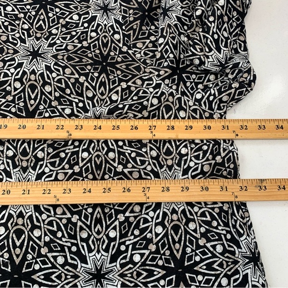 Catherines Blouse Top Woman 4X  Linen Cotton Button Up Black Abstract Print - Picture 8 of 9